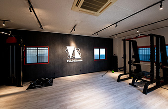 YOLO fitnessの施設画像