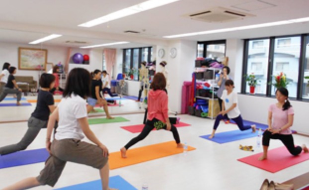 谷町四丁目 おすすめヨガ ホットヨガと絶対に比較すべき6つのポイント Fitmapマガジン