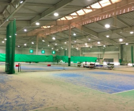 メッセ美原テニススタジアムの施設画像