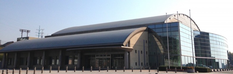 基山町総合体育館の施設画像