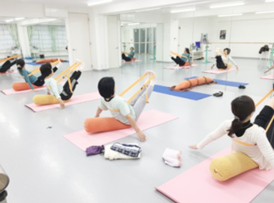 Gravity Yoga　Sophie Ballet Studio　(グラヴィティヨガ ソフィ バレエスタジオ)の施設画像