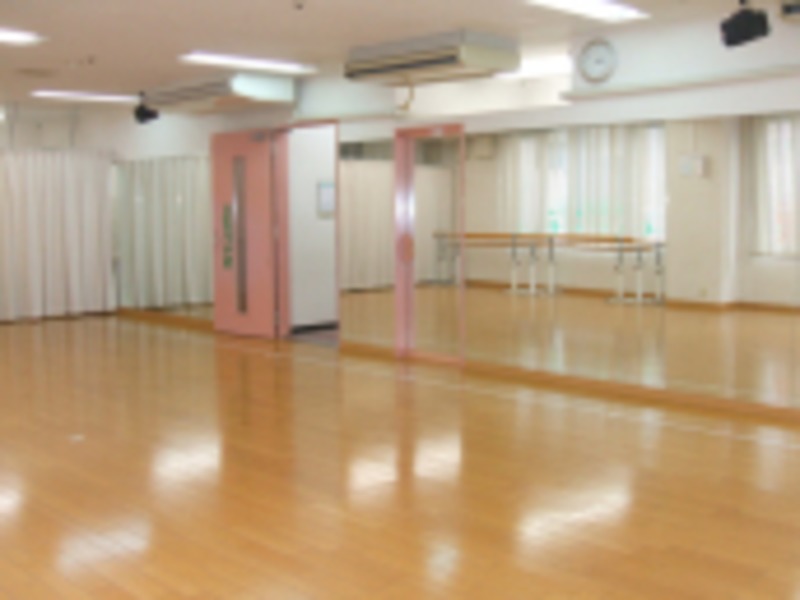 JEUGIAカルチャーセンター西友山科の施設画像