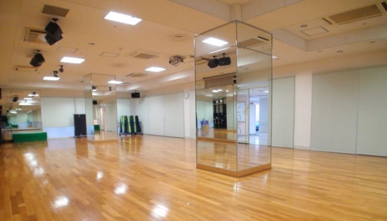 スポーツクラブ ルネサンス 神戸の施設画像