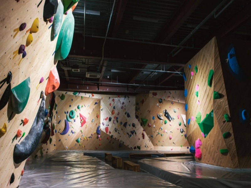 Bare Hands Climbing Gym ベアハンズクライミングジムの施設画像